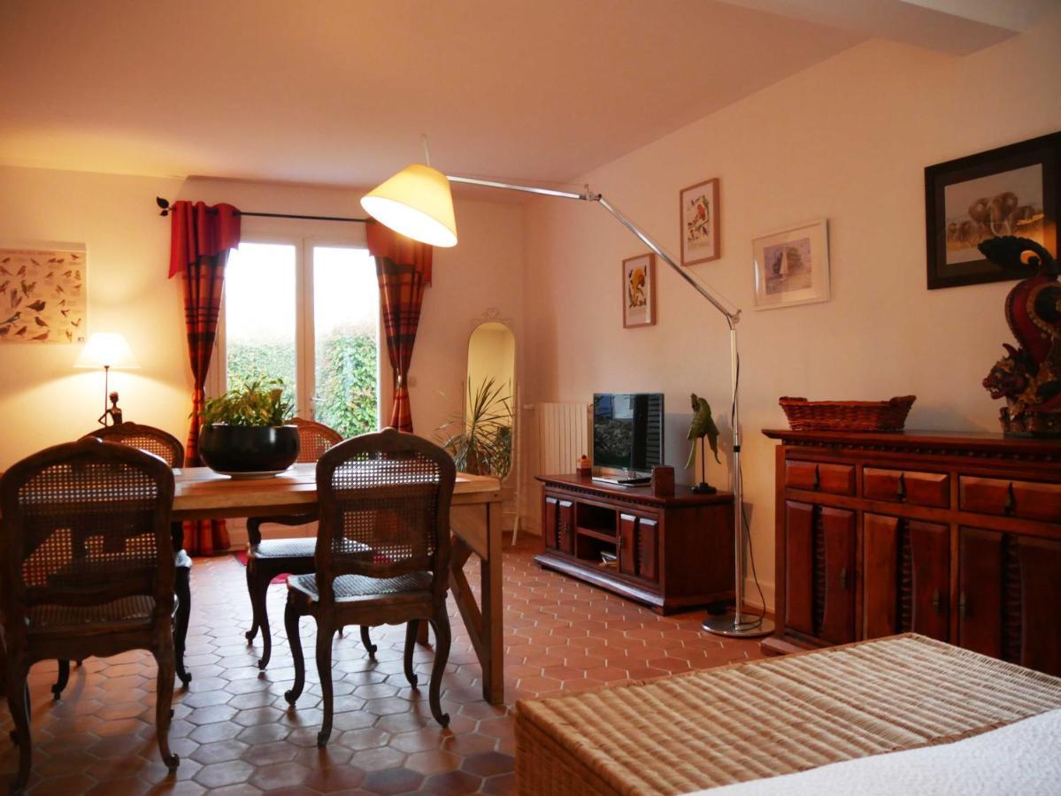 Le Champ De L'Eau Bed & Breakfast Crecy-la-Chapelle Exterior foto